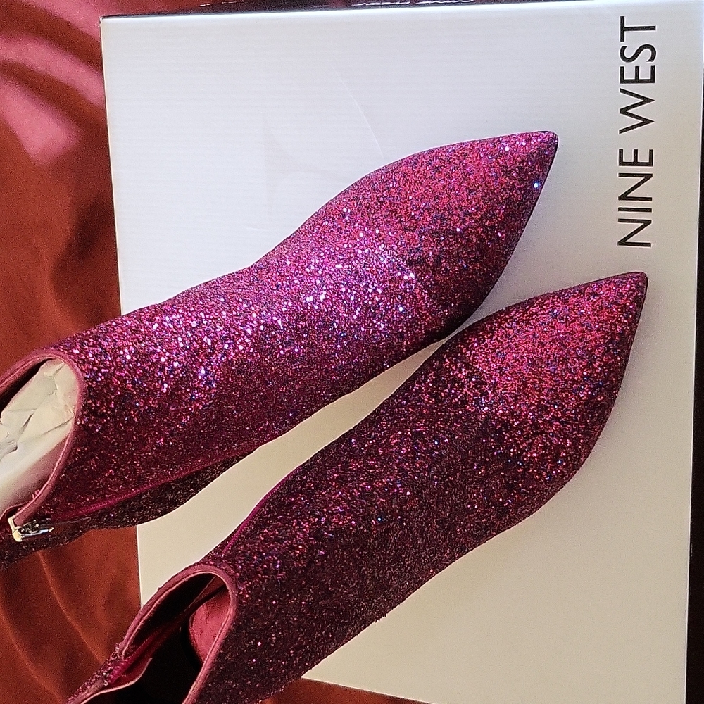 Nine West Dark Pink sparkle bootie with clear heel Size 9. Never worn